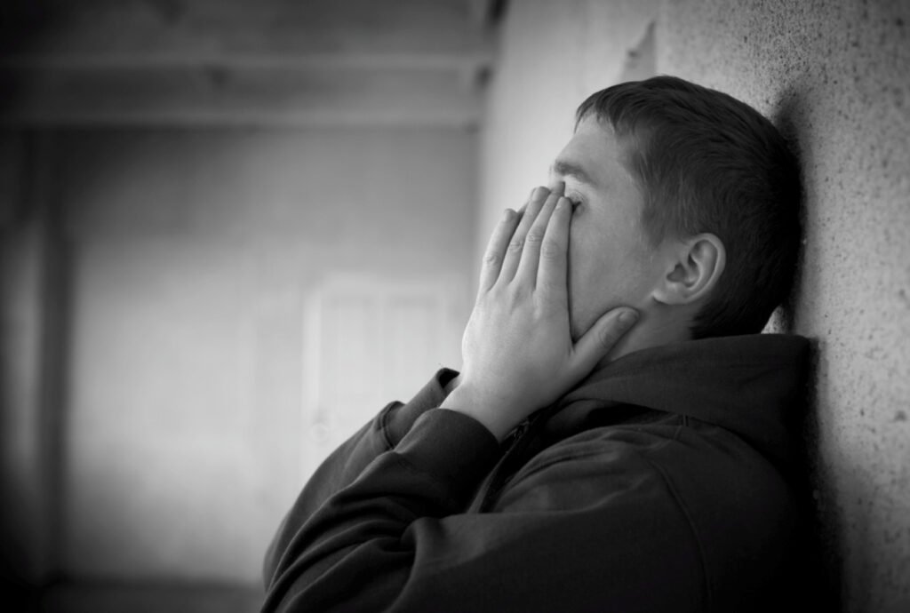 Pessoa sofrendo de depressão em silêncio.